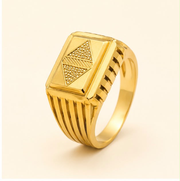 Titan Crest 22k Gold Ring
