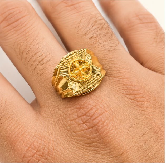 Royal Starburst 22k Gold Ring