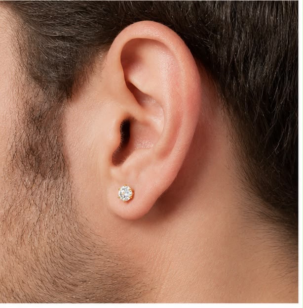Round Solitaire 22K Gold Stud