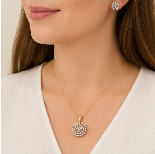 Cluster Diamond Pendant Set