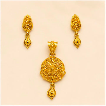 22K Gold Regal Pendant Set