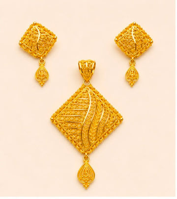 22K Gold Premium Pendant Set