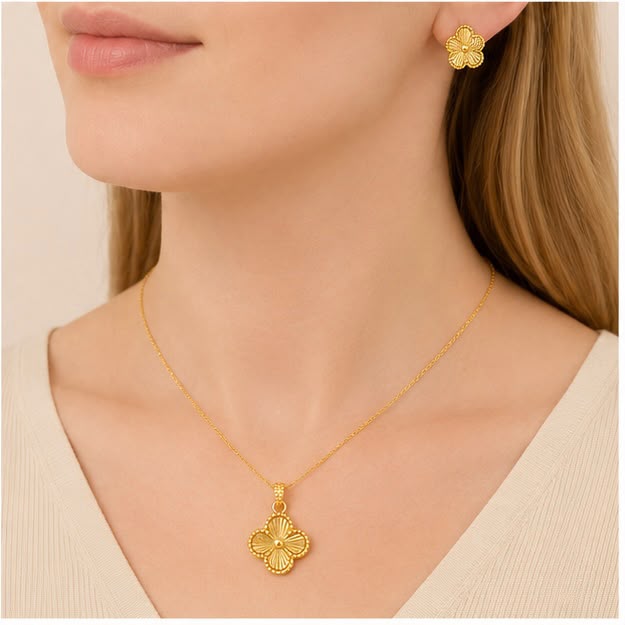 22k Van-Cleef Gold Pendant Set