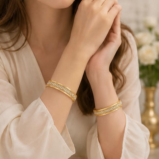 22K Gold Graceful Bangles