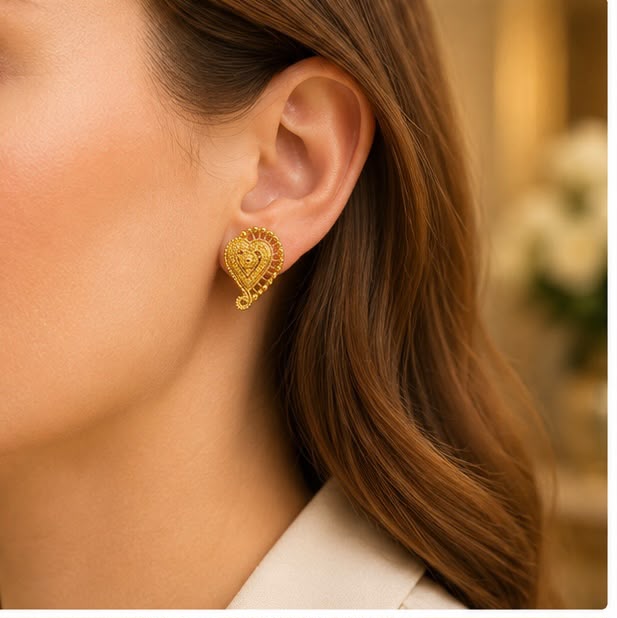 22K Gold Heart Earrings