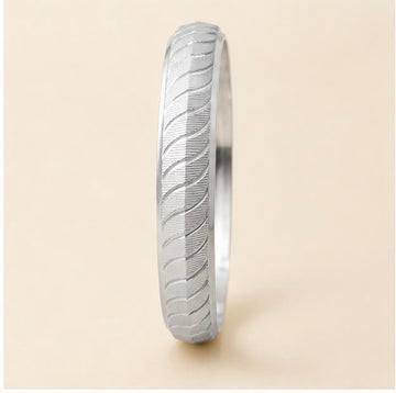 Silver Wavy Men Kada