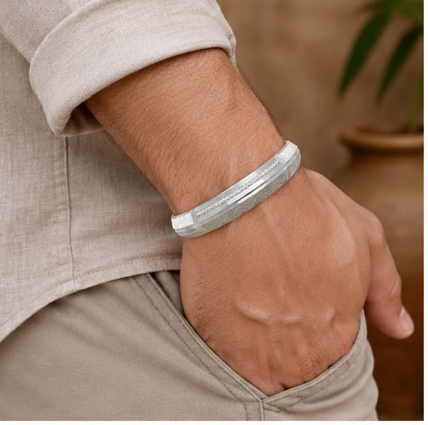Silver Men Luxury Kara