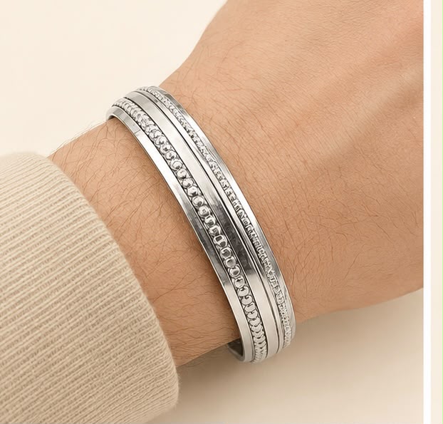 Silver Engraved Men Kara