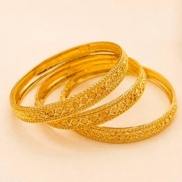Mesmerizing 22k Gold Women Bangle Set