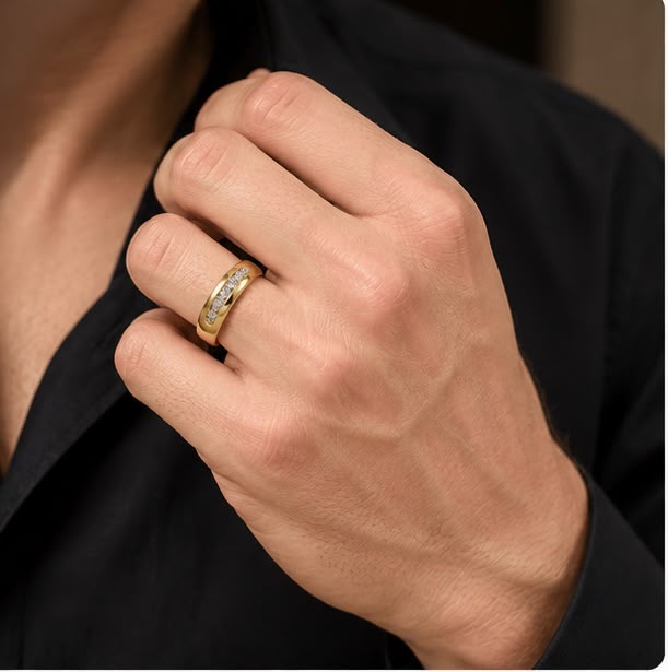 Sovereign Diamond Ring
