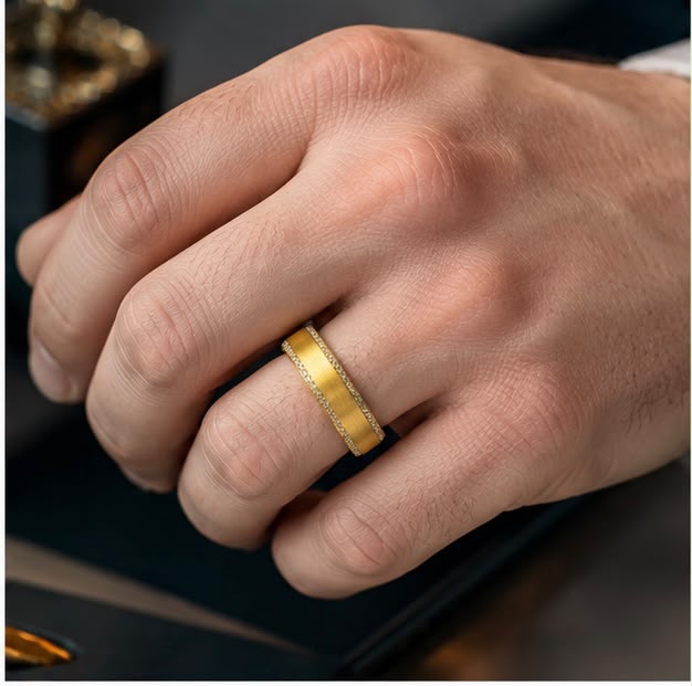 Diamond Eclipse Band