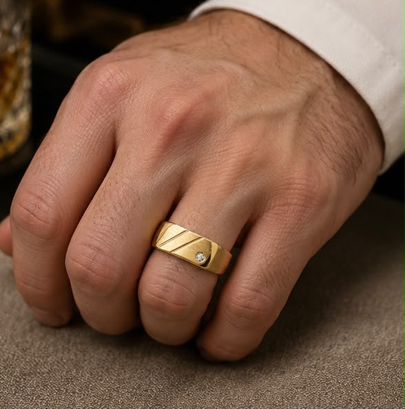 Apex Diamond Ring