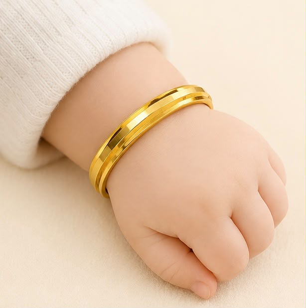 Bold 22k Gold Kid Bangle