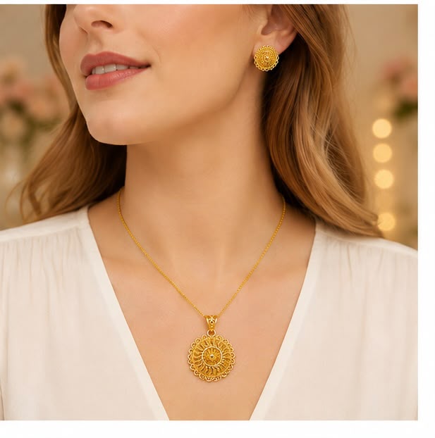 22K Gold Ethnic Swirl Pendant Set