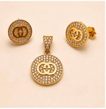 Beautiful 22k Gold Pendant Set