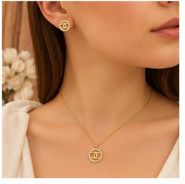 Designer Chanel 22k Gold Pendant Set