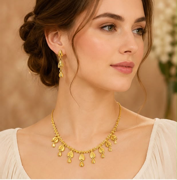 Modern 22K Gold Necklace Design