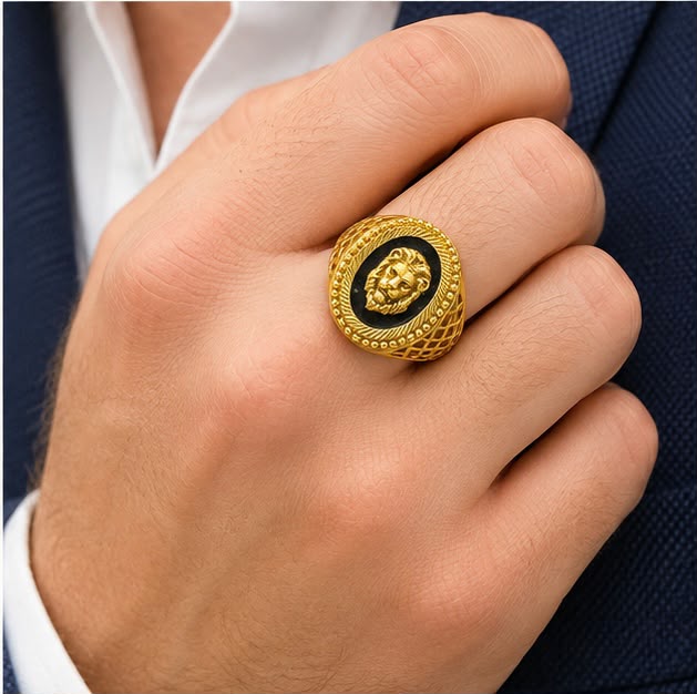 Lion Signet 22k Gold Men Ring