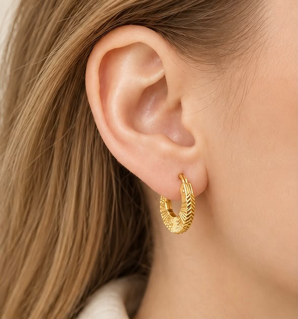 Traditional 22k Gold Women Hoops