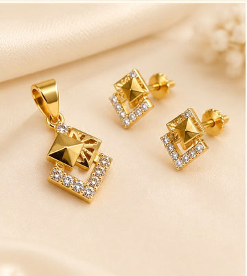 Elegant Designer 22k Gold Pendant Set