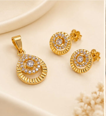 Luxury Everyday 22k Gold Pendant Set