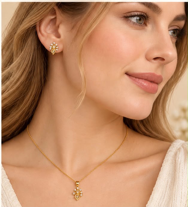 Ivorian 22k Gold Pendant Set