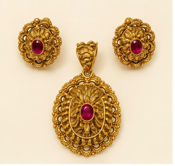 Golden Allure 22k Gold Pendant Set