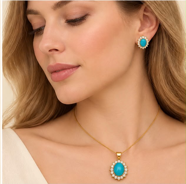Ocean Mist 22k Gold Pendant Set